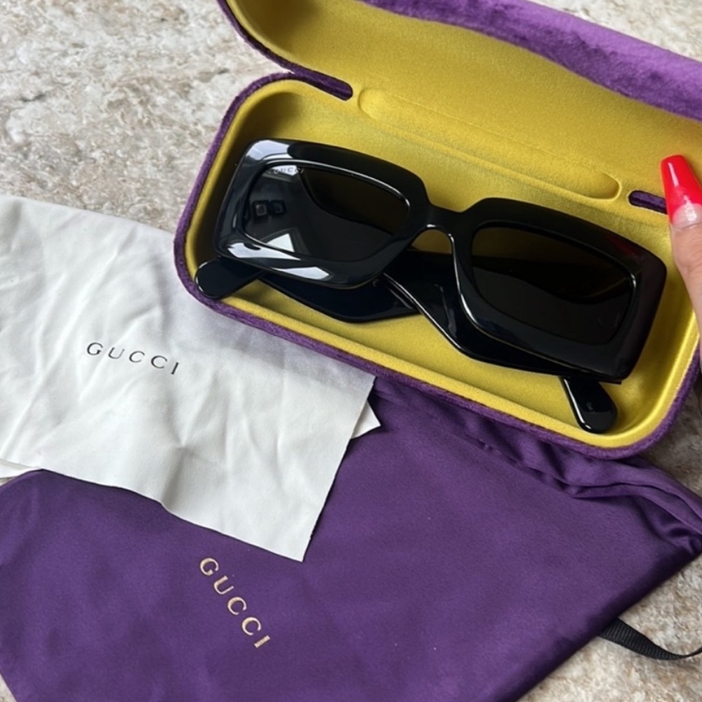 Gucci Rectangular Frame Sunglasses - image 5